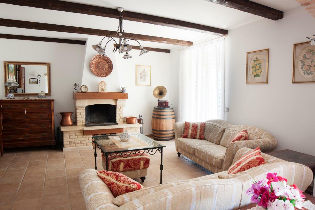 B&B L' Antica Fonte Spinetoli Luaran gambar